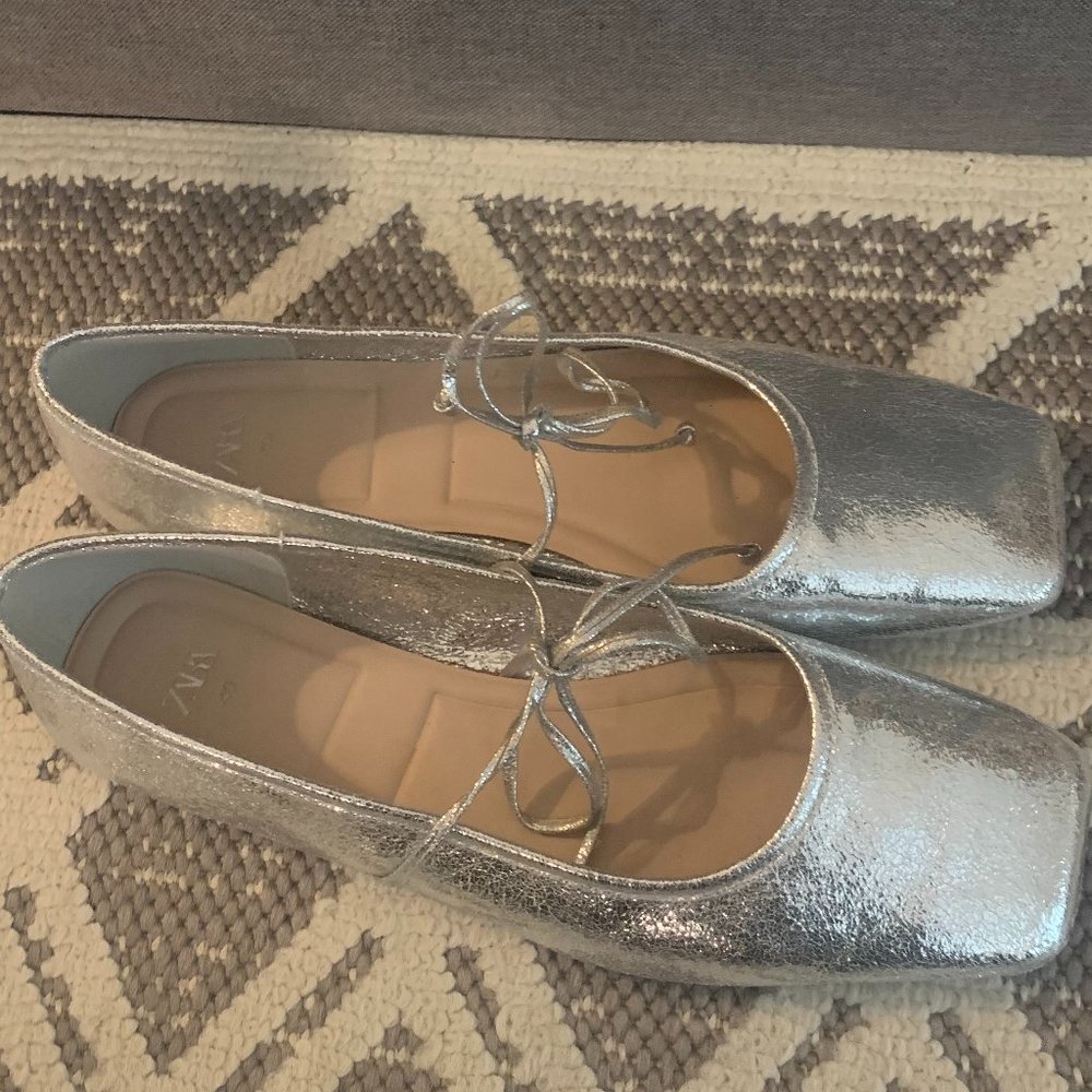 Zara Silver bow flats size 40